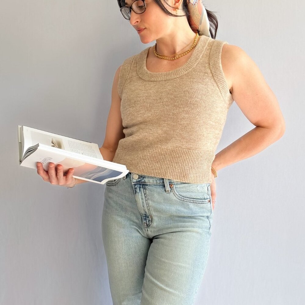 Chic Neutral Knit Sweater Vest Effortless Layering Piece - Picture 4 of 14
